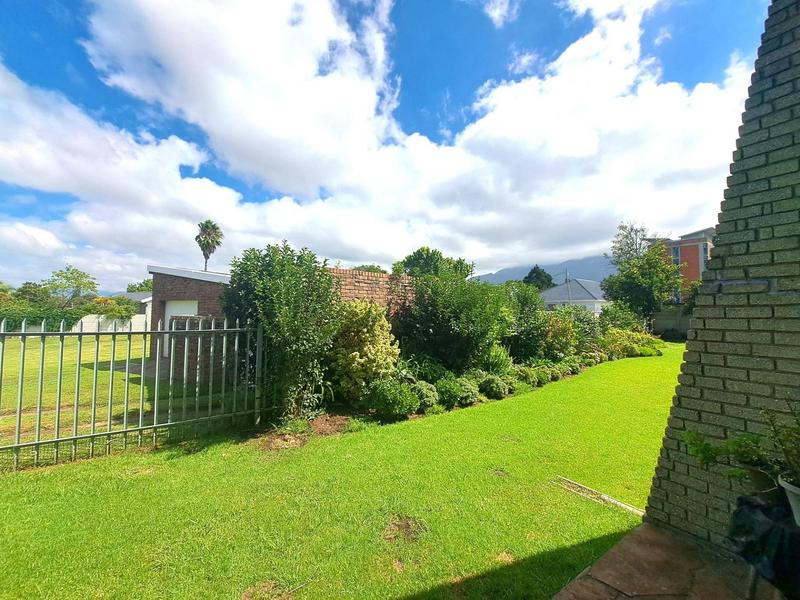 2 Bedroom Property for Sale in Dormehls Drift Western Cape